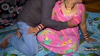 Desi Couple'S Passionate Encounter With Taxi Driver